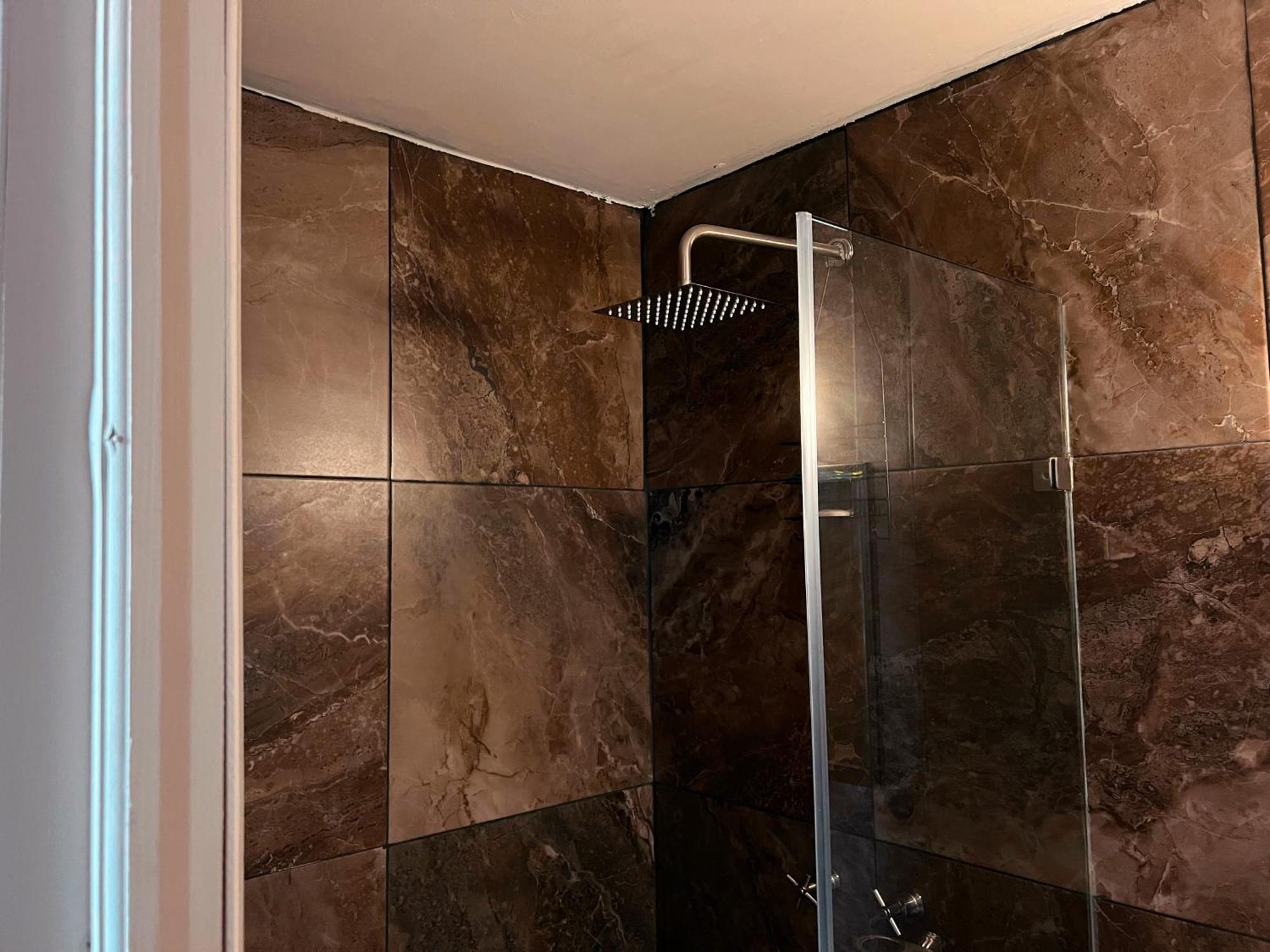Ubicada A 1 Cuadra Del Parian En Centro Tlaquepaque Privada E Independiente Apartamento *