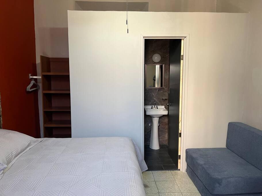 Apartamento Ubicada A 1 Cuadra Del Parian En Centro Tlaquepaque Privada E Independiente Guadalajara