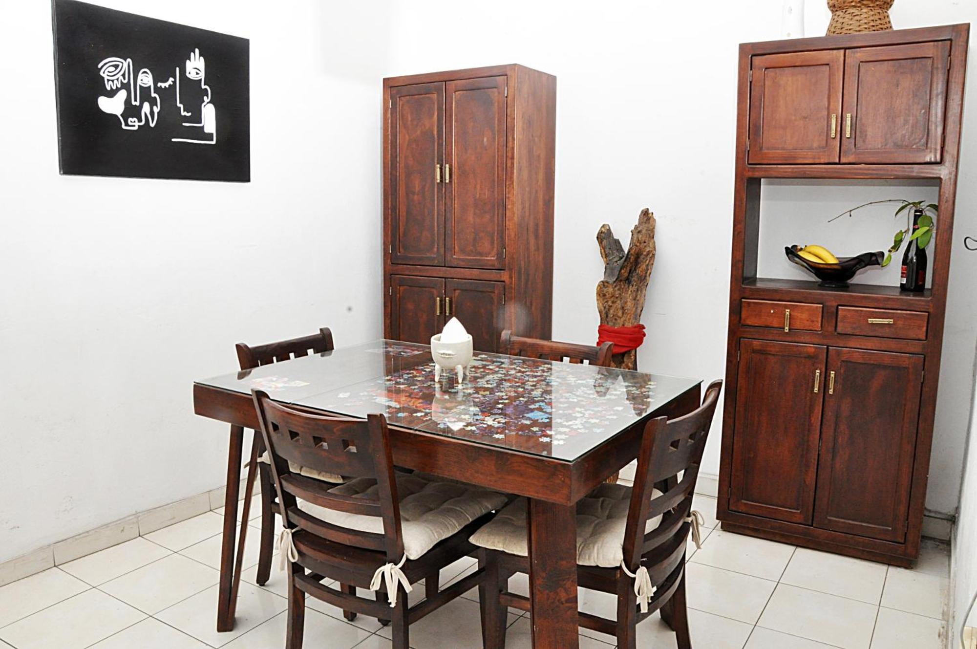 Erhu House *