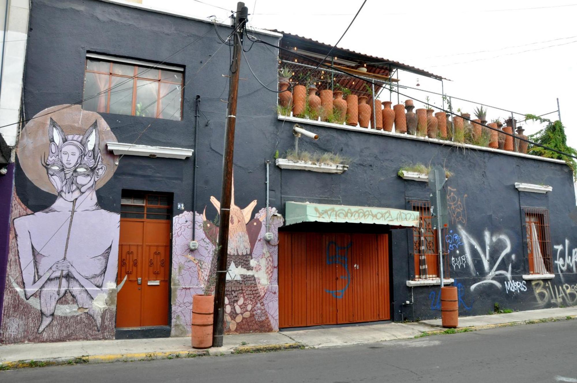 Pensión Erhu House *