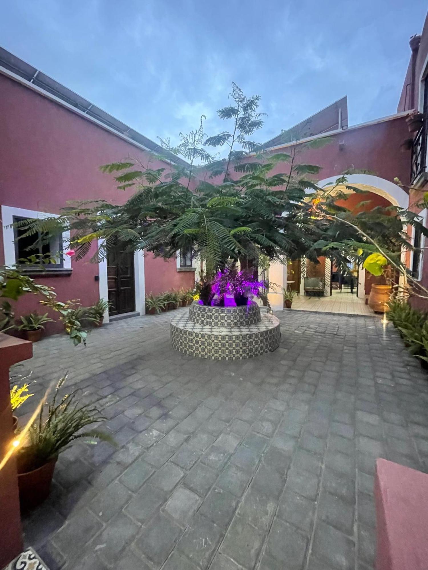 Hostal Quinta La Perla *