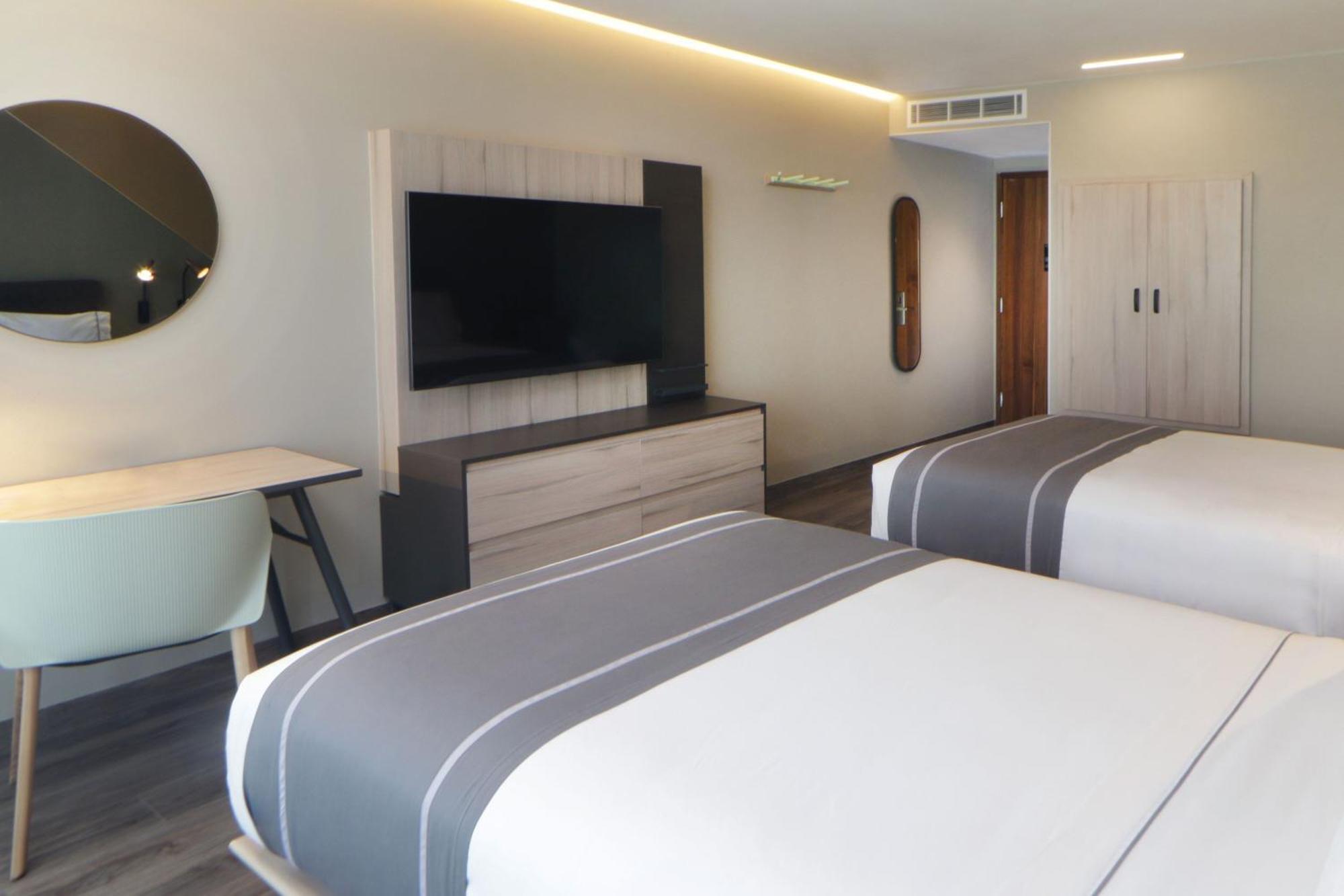 Hotel Express Providencia 4*