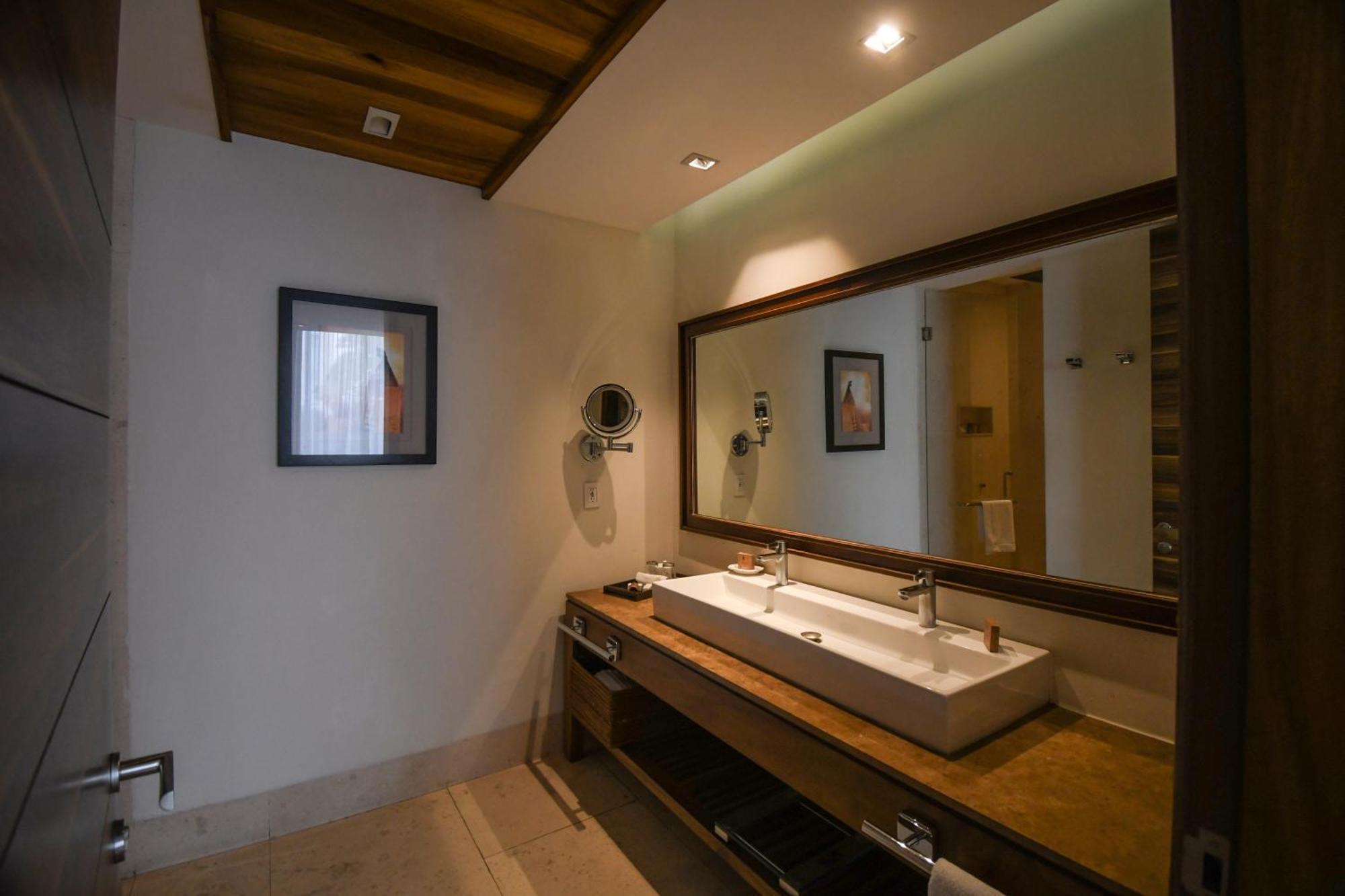 Square Small Luxury - Providencia Hotel 4*