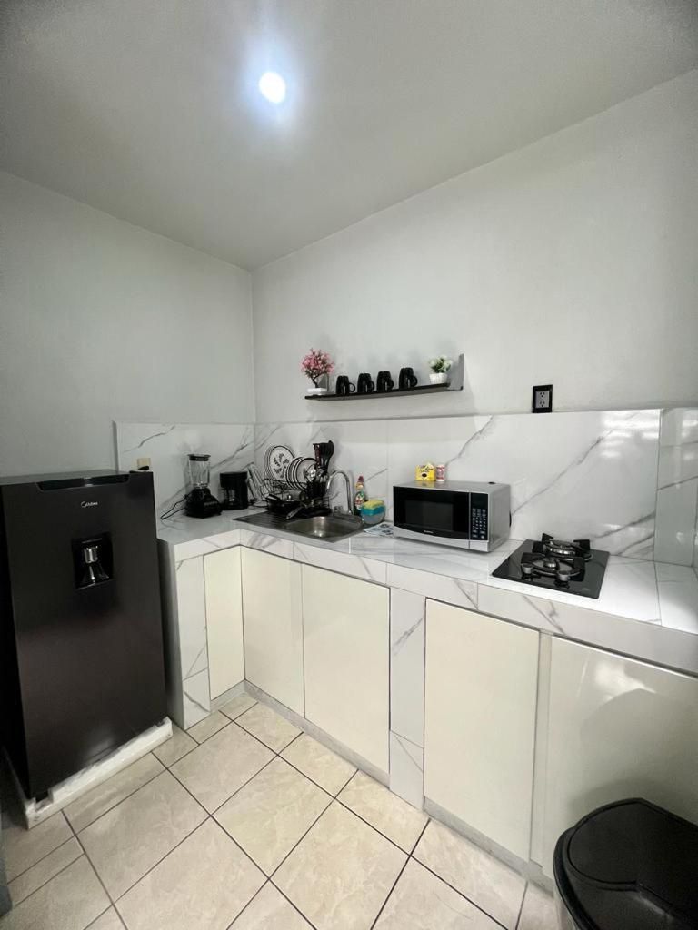 Departamento Por Plaza Terraza Oblatos
