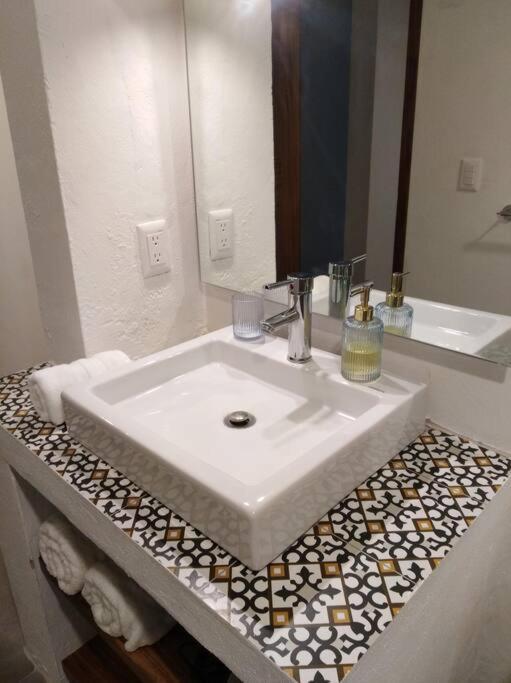 Casa Monarcas - Josefina Apartment