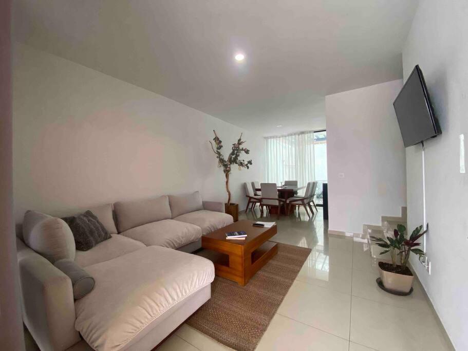 Casa Miranda. Hermosa Y Confortable Casa Nueva. Сasa de vacaciones *