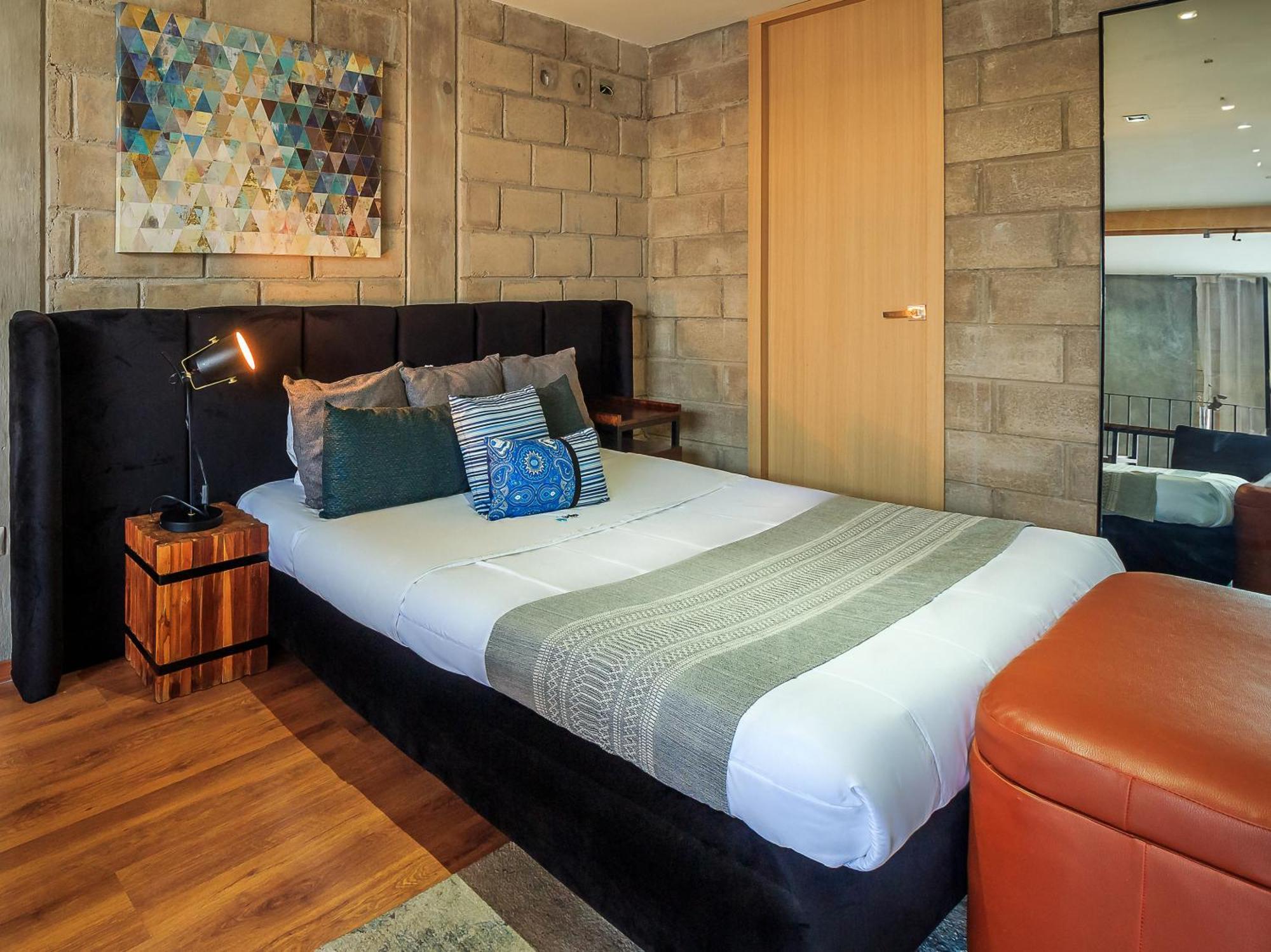 Stylish&modern Lofts At Guadalajara's Historic Center With Gym&coworking Space By Tribu Colón Guadalajara