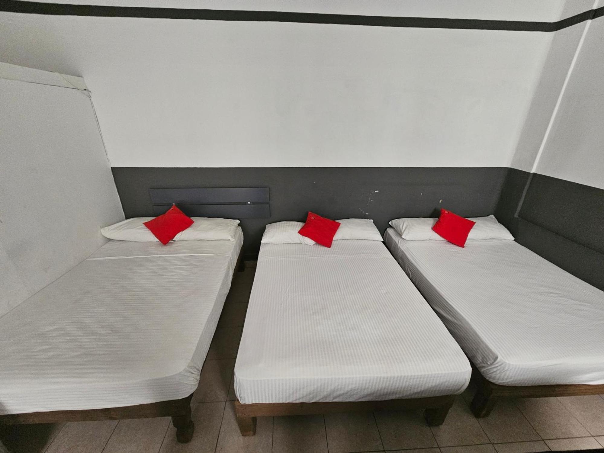 Central Downtown 4*