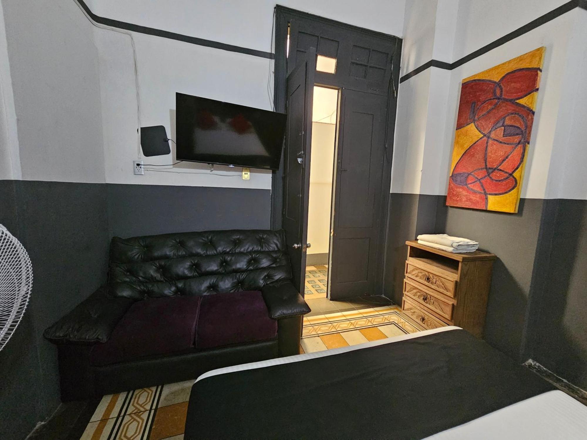 Hotel Central Downtown 4*