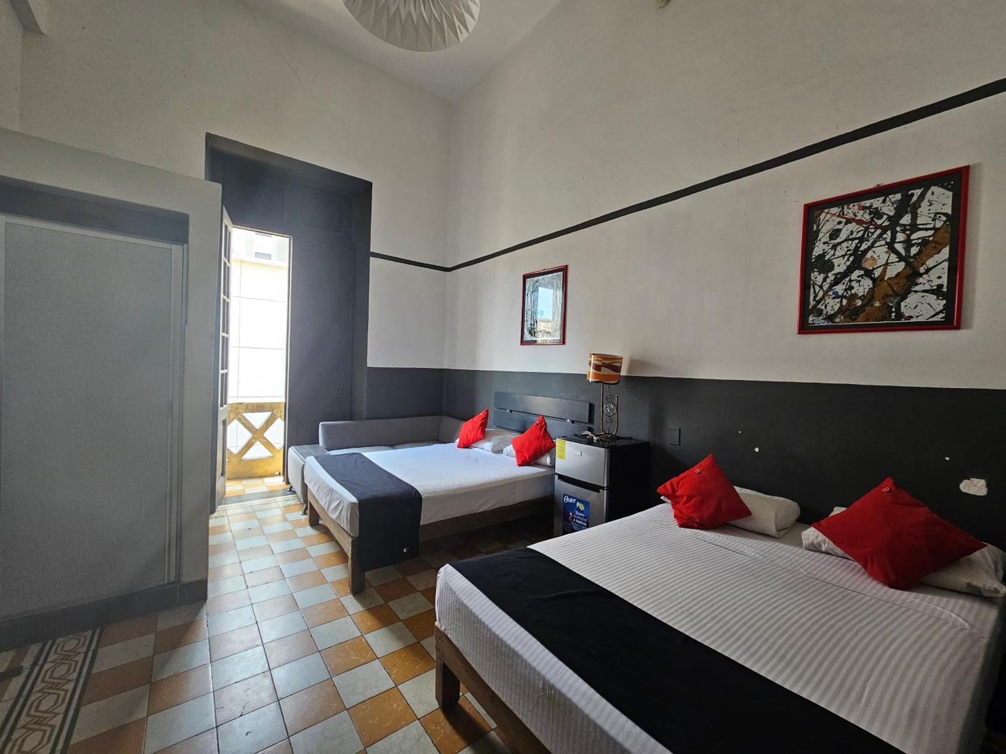Central Downtown Hotel