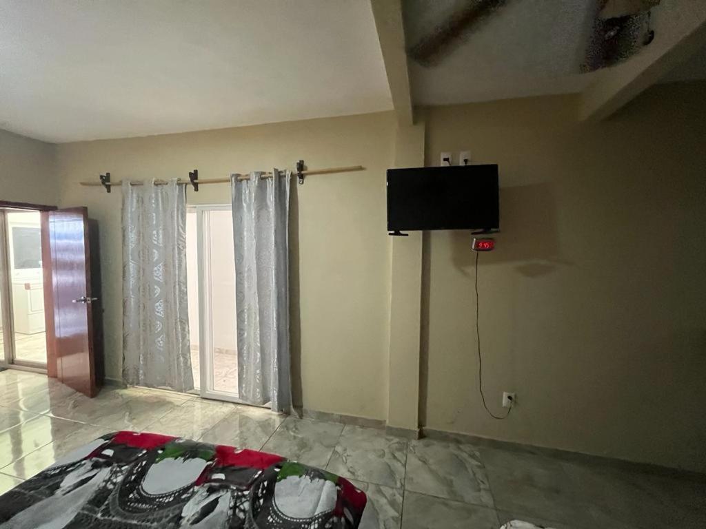 Hacienda Antigua Tlaquepaque 2br 2ba 300mbps Int Сasa de vacaciones