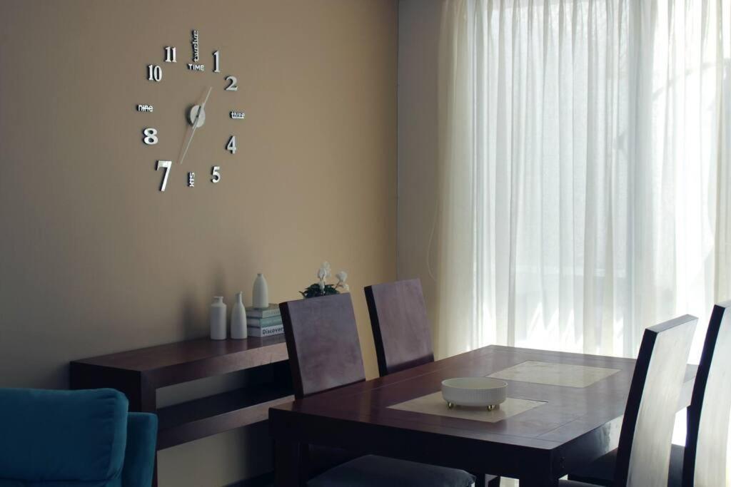Casa Bon Ubicada En Nueva Galicia Residencial, Es Propiedad Completa Al Sur De La Ciudad Que Te Ofrece Modernidad, Espacio, Tranquilidad, Cuenta Con 4 Recamaras 3 Banos Completos Y 2 Cajones De Estacionamiento Privados * Guadalajara