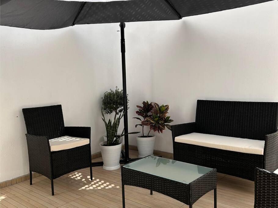Casa Bon Ubicada En Nueva Galicia Residencial, Es Propiedad Completa Al Sur De La Ciudad Que Te Ofrece Modernidad, Espacio, Tranquilidad, Cuenta Con 4 Recamaras 3 Banos Completos Y 2 Cajones De Estacionamiento Privados *