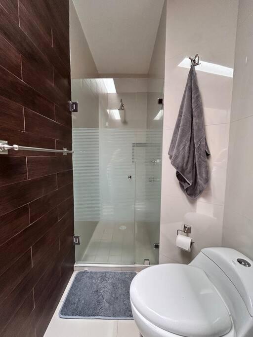 Casa Bon Ubicada En Nueva Galicia Residencial, Es Propiedad Completa Al Sur De La Ciudad Que Te Ofrece Modernidad, Espacio, Tranquilidad, Cuenta Con 4 Recamaras 3 Banos Completos Y 2 Cajones De Estacionamiento Privados * Guadalajara
