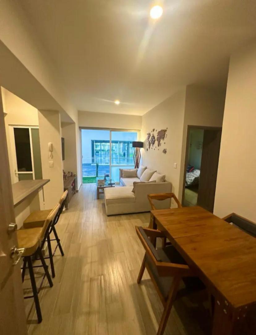 Apartamento Departamento En Renta Cerca Del Estadio Jalisco Con Alberca. *