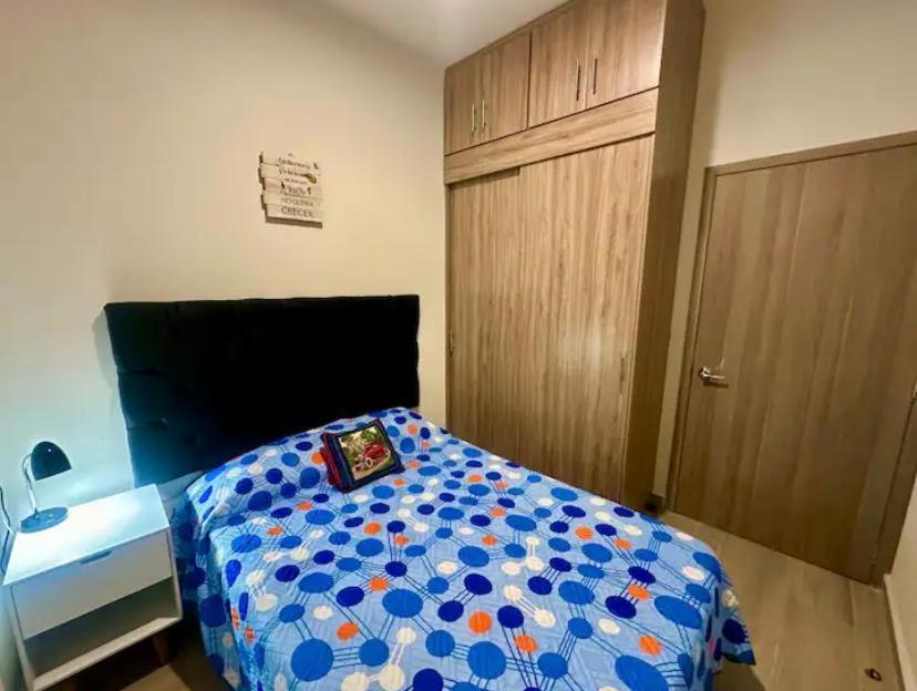 Apartamento Departamento En Renta Cerca Del Estadio Jalisco Con Alberca.