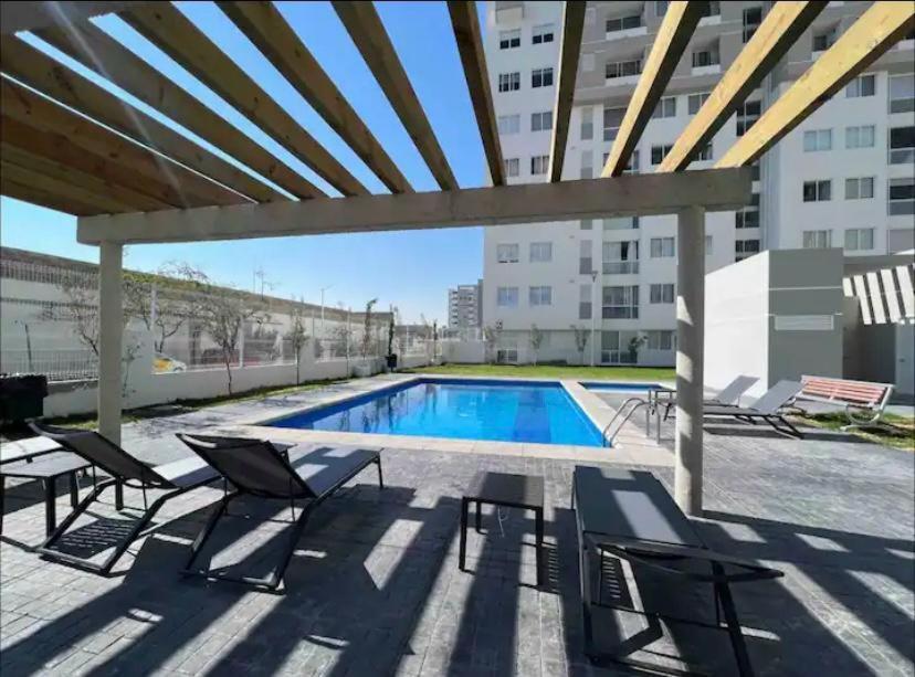 Apartamento Departamento En Renta Cerca Del Estadio Jalisco Con Alberca. *