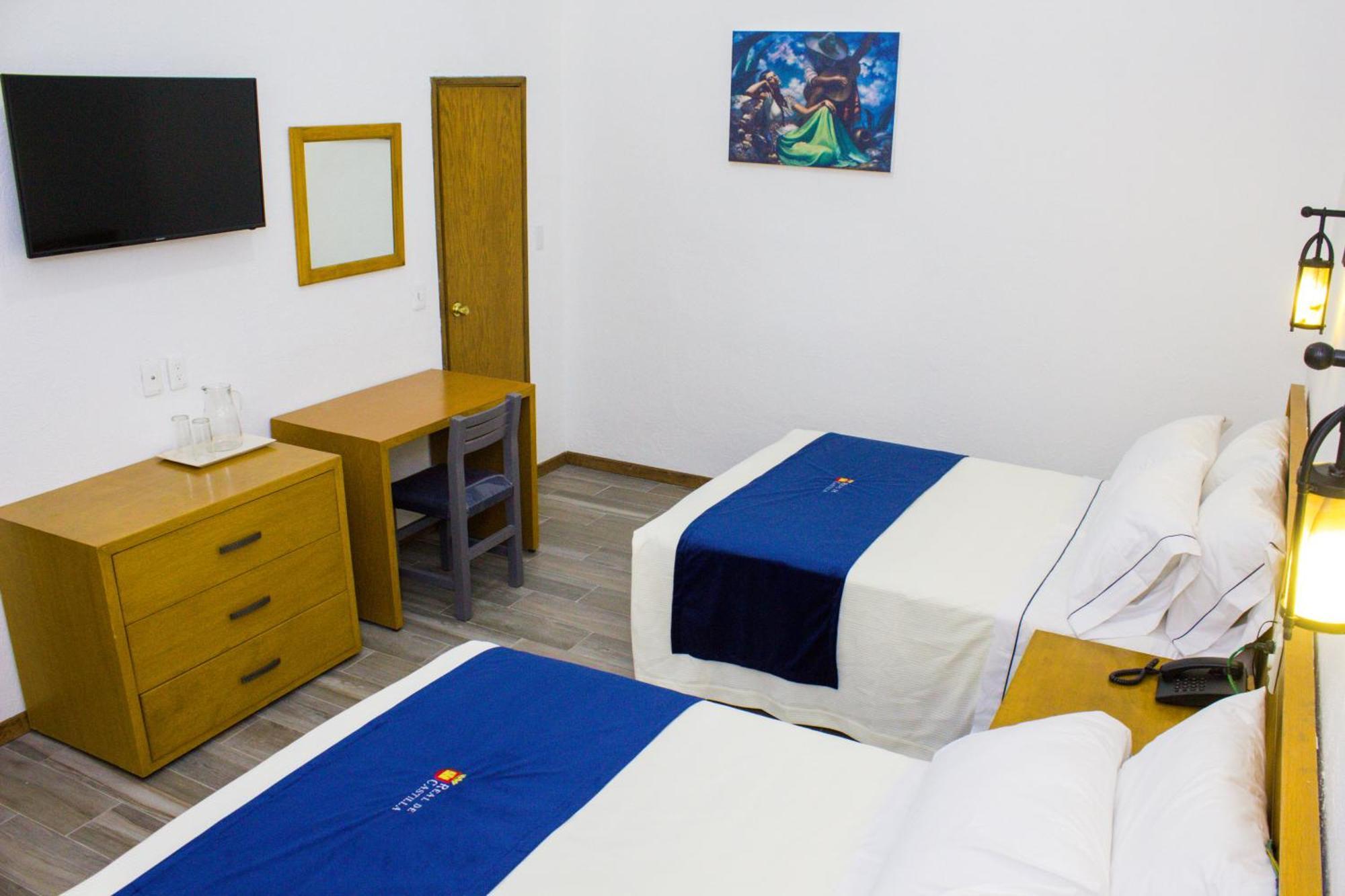 Hotel Real De Castilla 3*