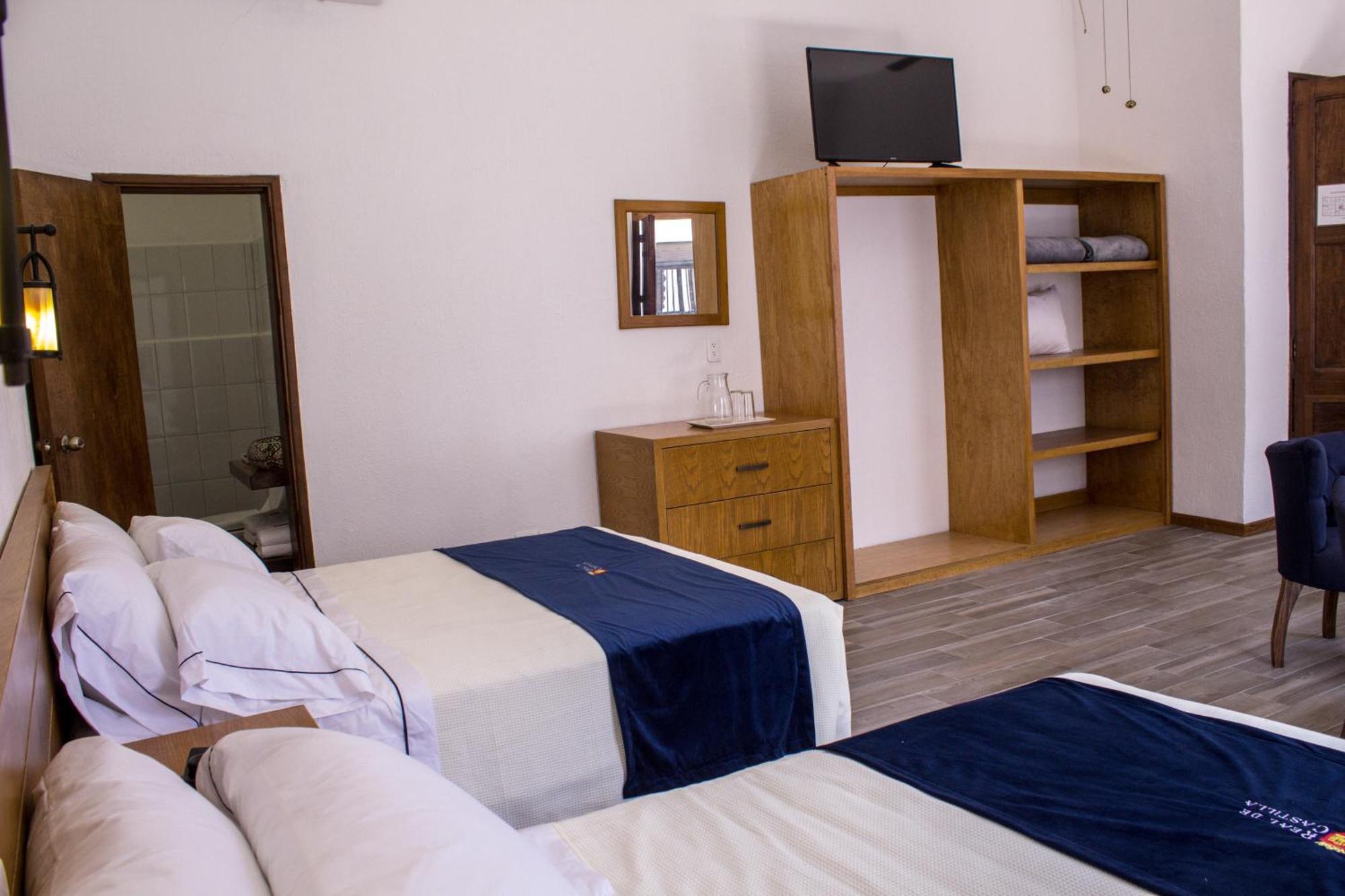 Real De Castilla Hotel
