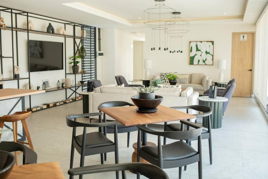 Mrw Modern 2 Bedroom Inara Apartamento