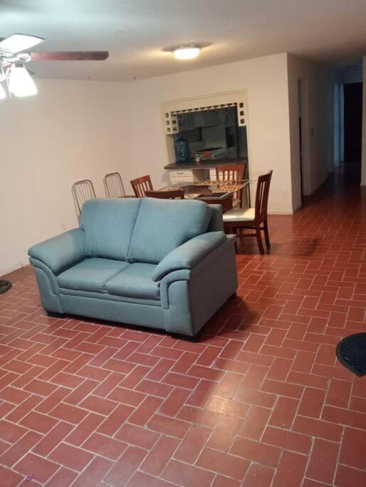 Сasa de vacaciones Amplia Casa En Jardines Alcalde