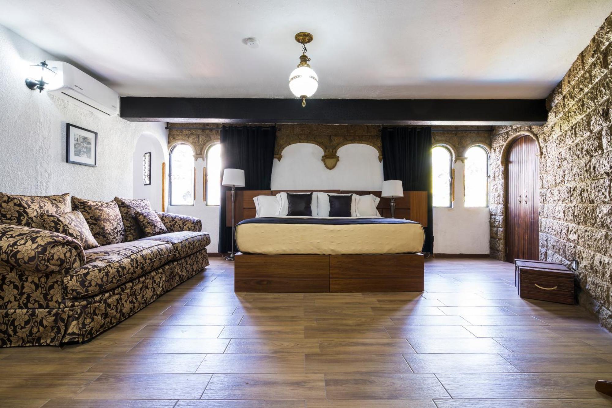 Boutique La Mansion Hotel *