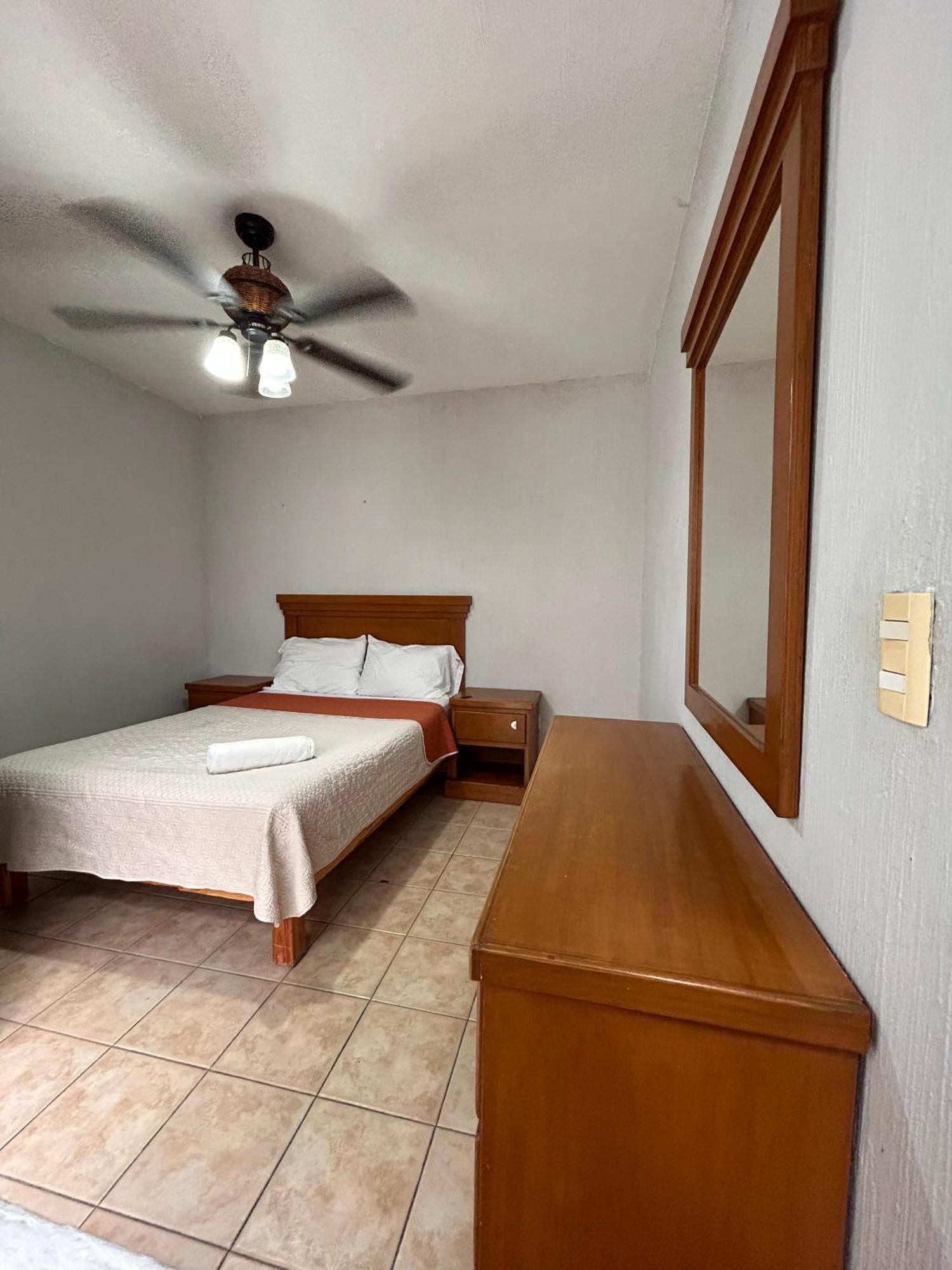 Hotel Chingon *