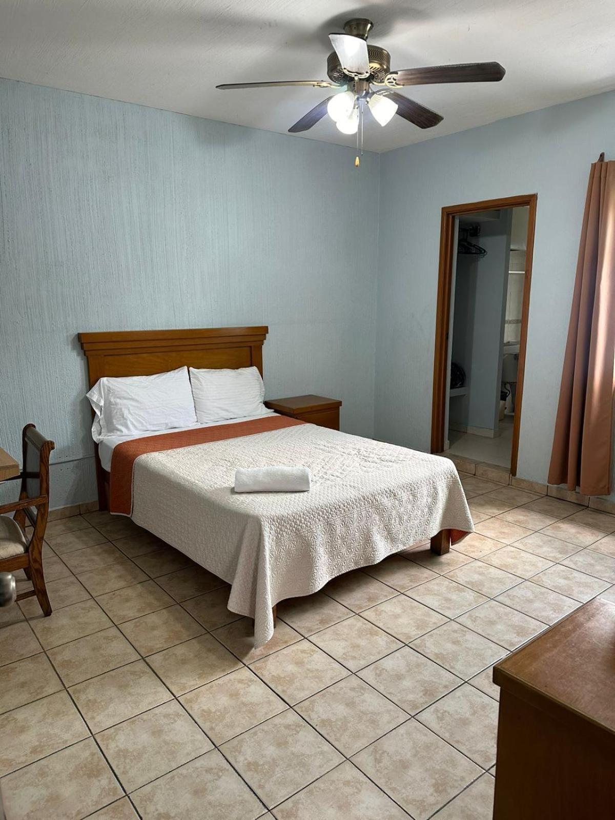 Hotel Chingon *