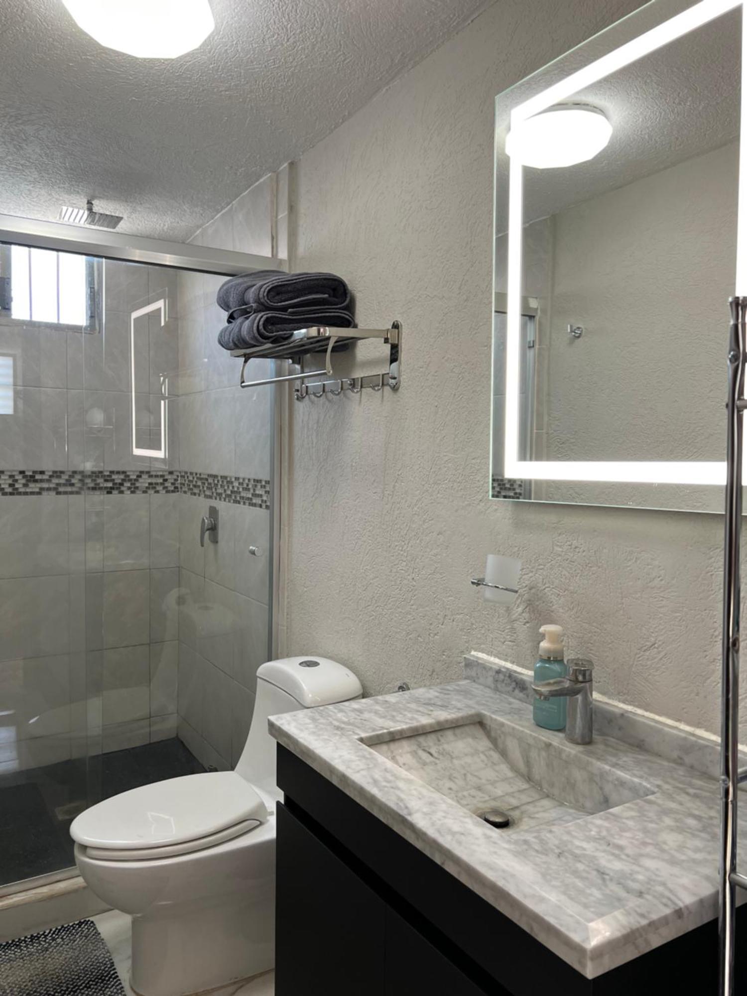 Сasa de vacaciones Moderna Y Hermosa Casa Zapopan Guadalajara