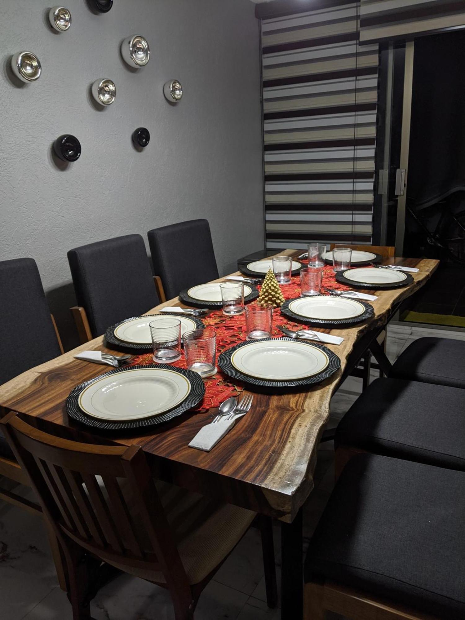 Moderna Y Hermosa Casa Zapopan Сasa de vacaciones Guadalajara
