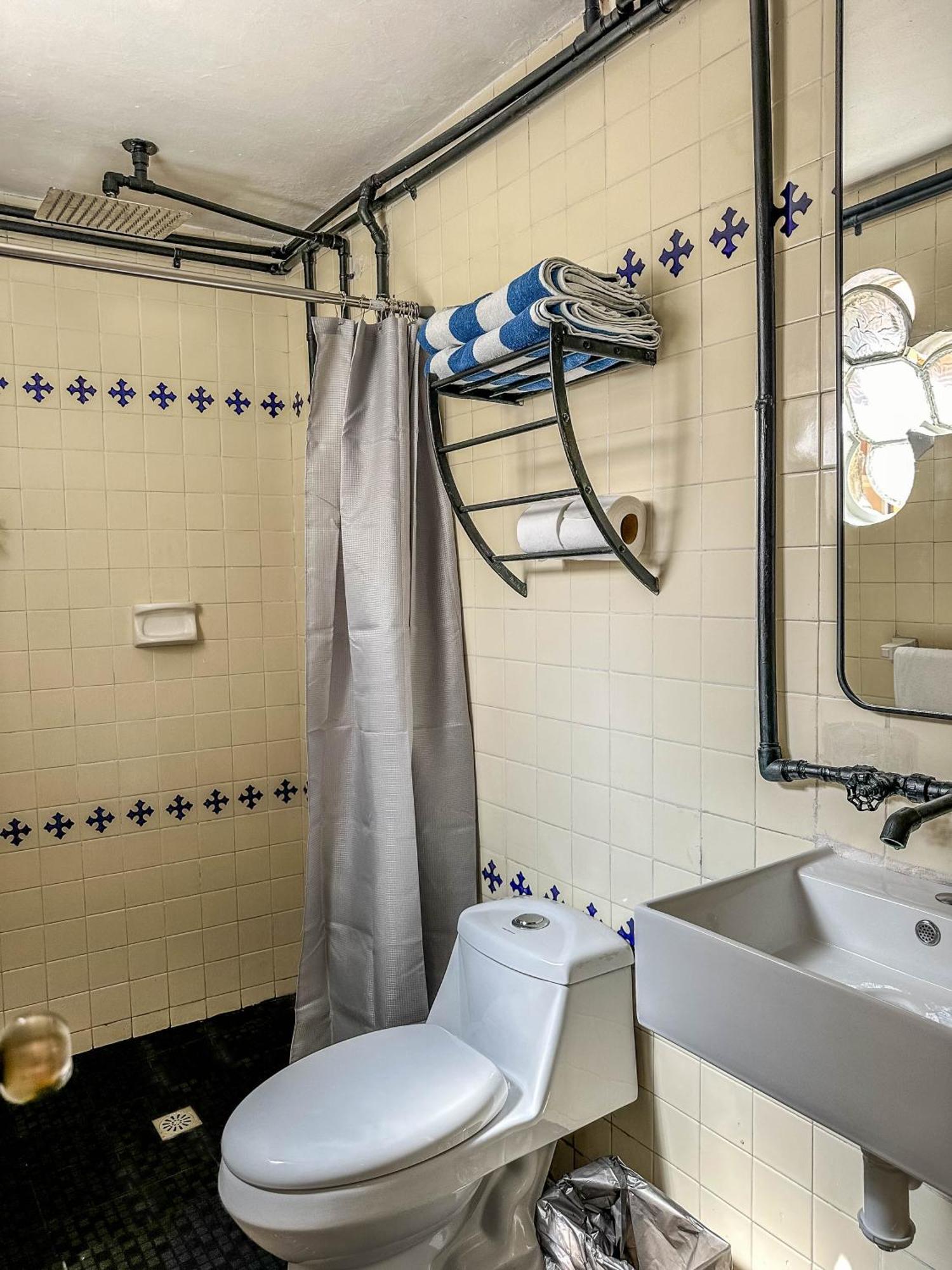 Apartamento Estudio De Dos Camas Centrico En Chapalita 13 *