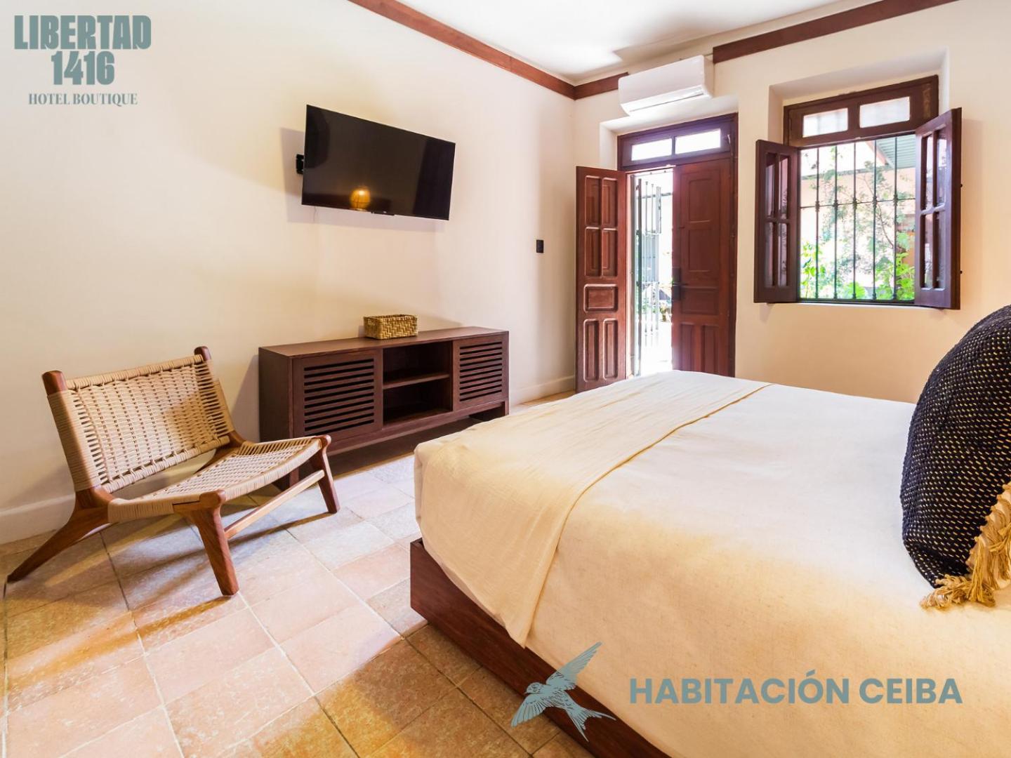 Hotel Libertad 1416 *