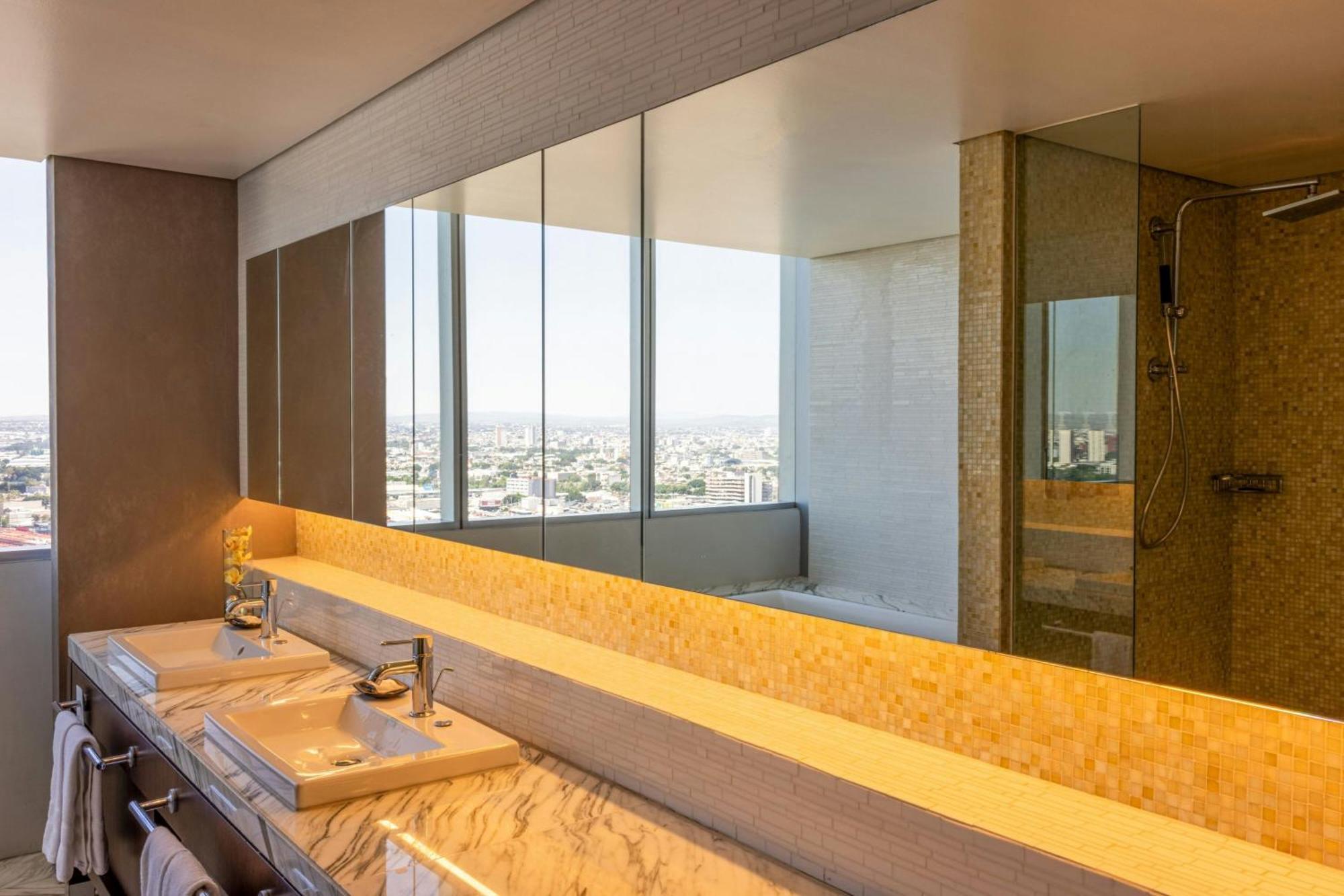 Hotel The Westin 5*