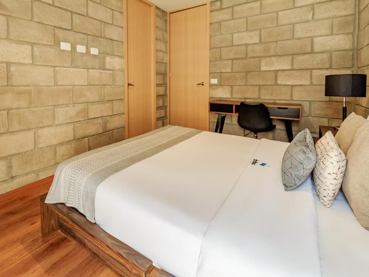 Stylish Designer Loft W Gym 2bd Tribu Colon 105 *