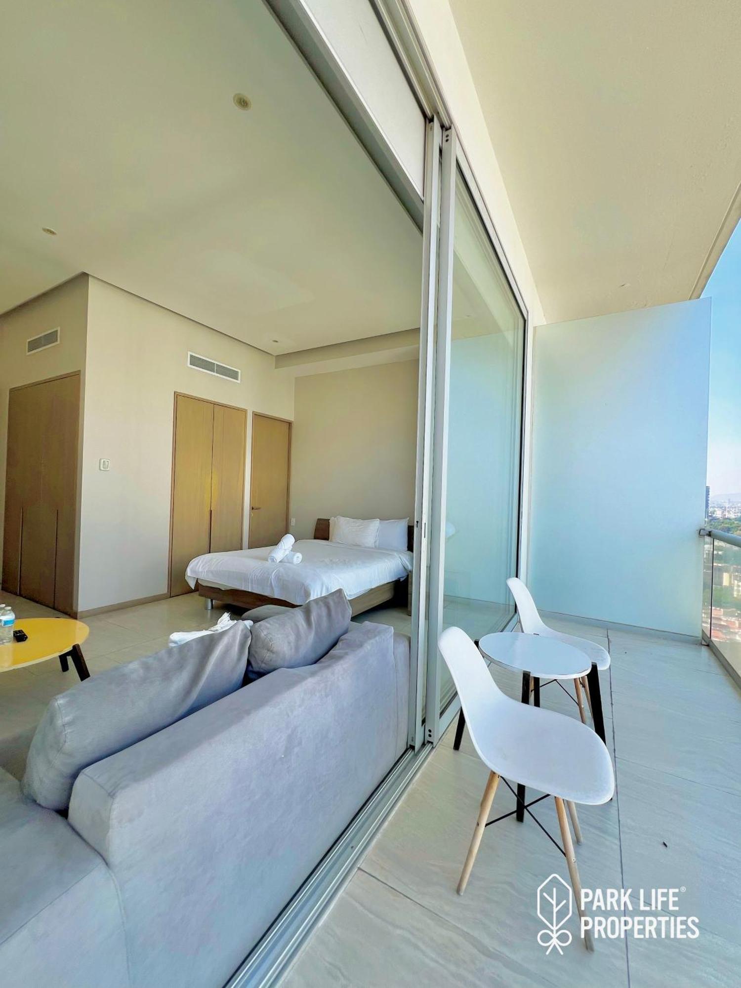 Park Life Apartahotel Guadalajara