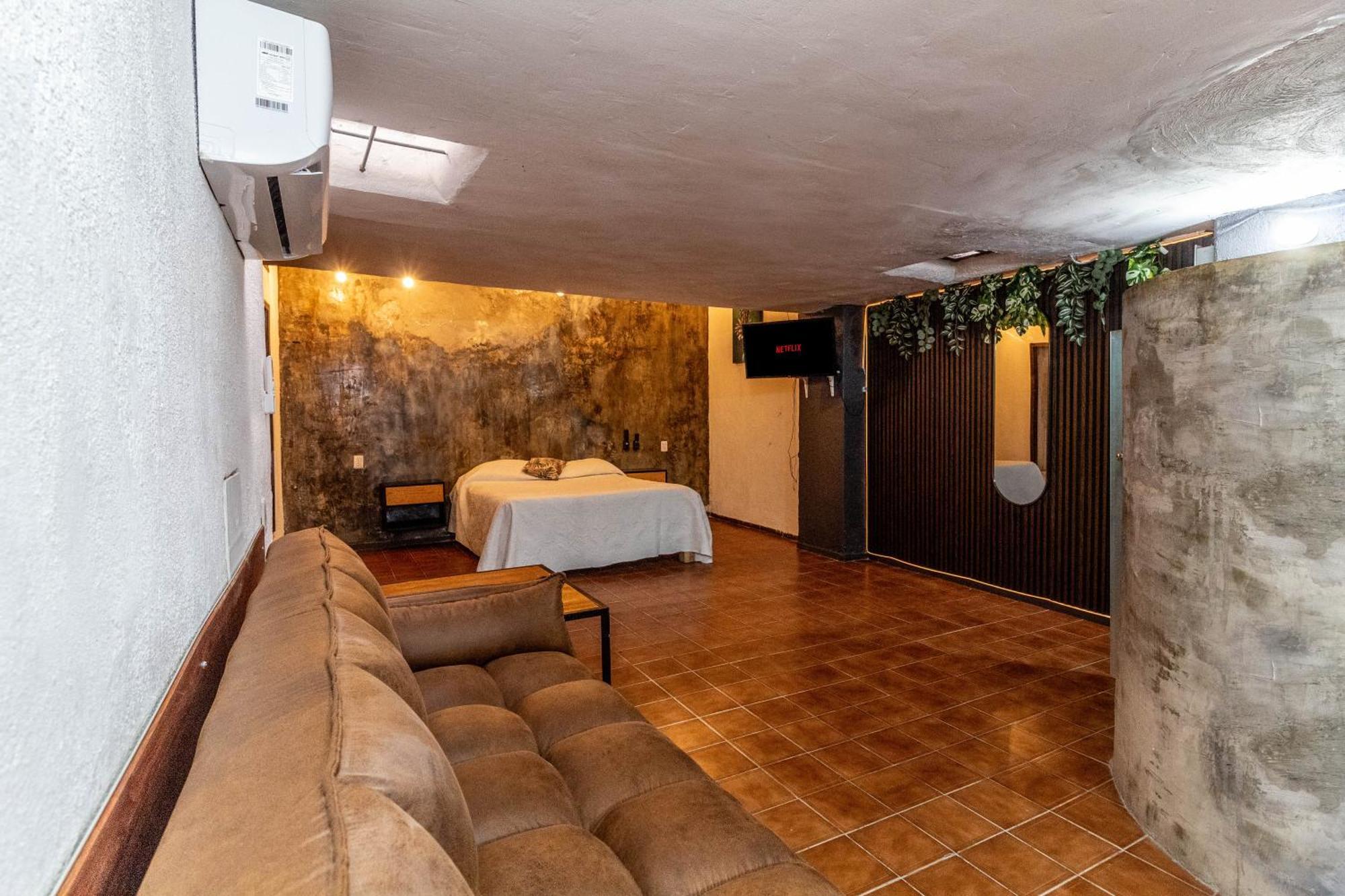 Apartamento Chapalita, Subterránea De Dos Pisos *