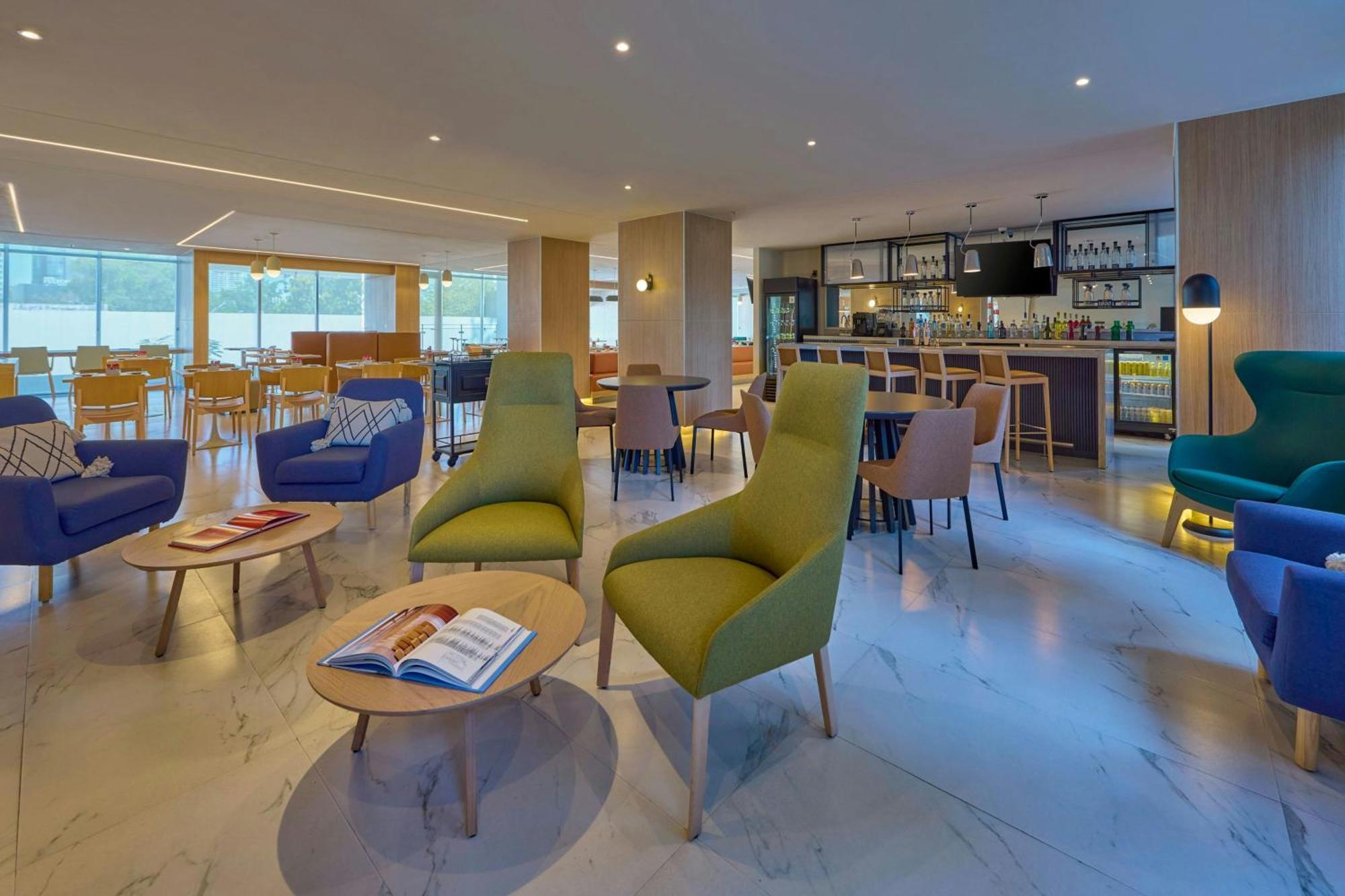 Hotel Express Providencia 4*