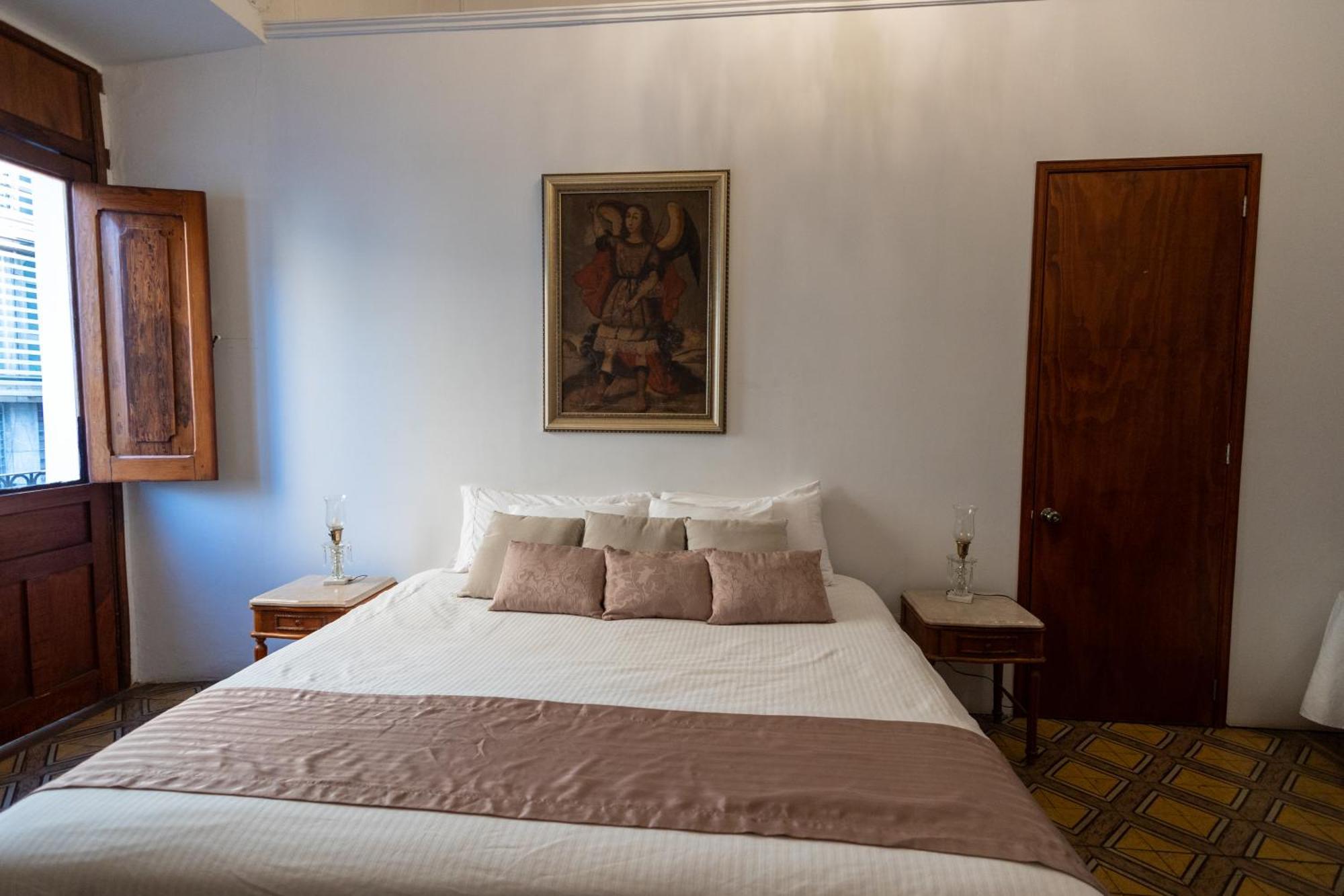Casa Araiza, Centro De