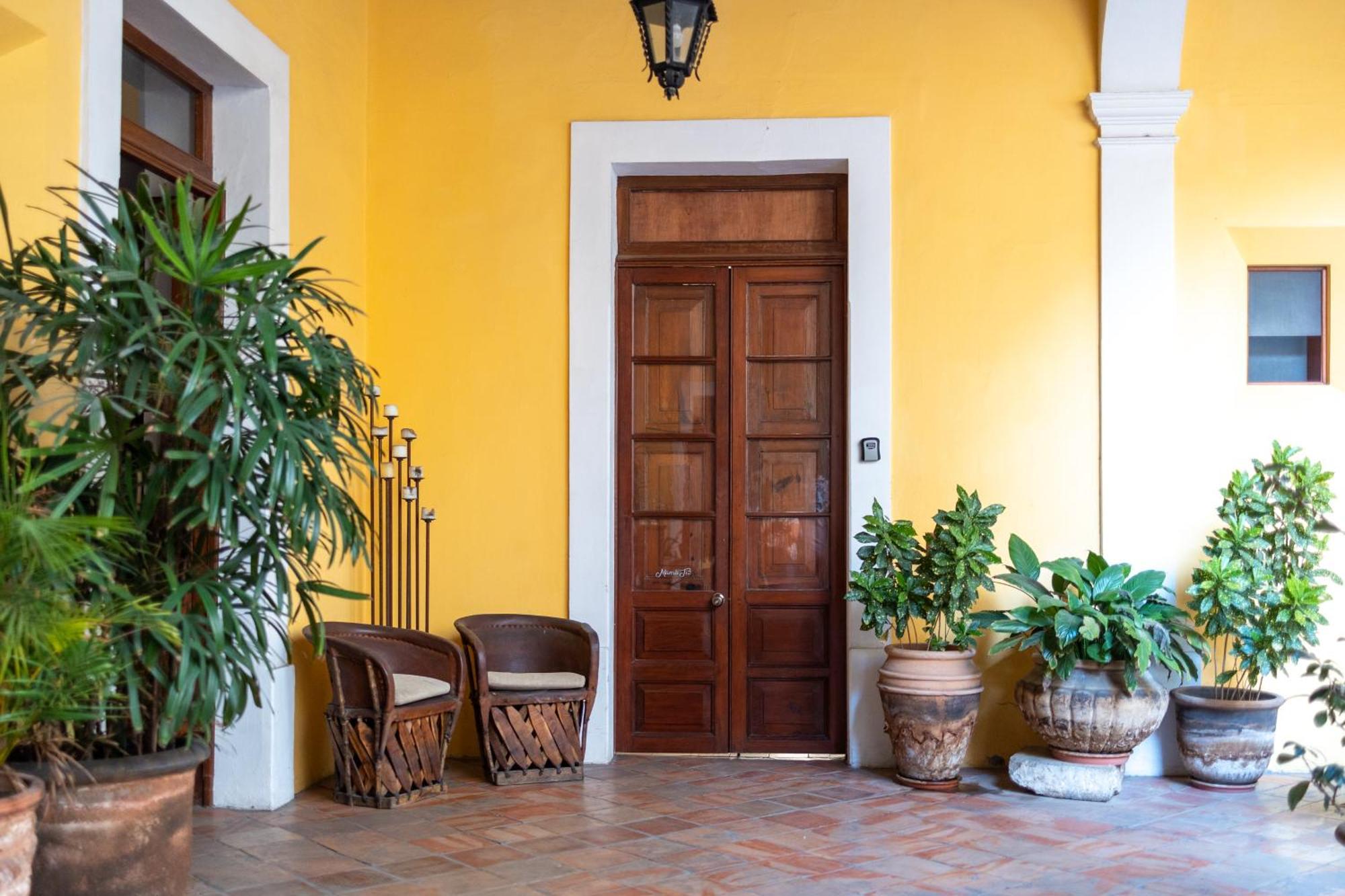 Casa Araiza, Centro De