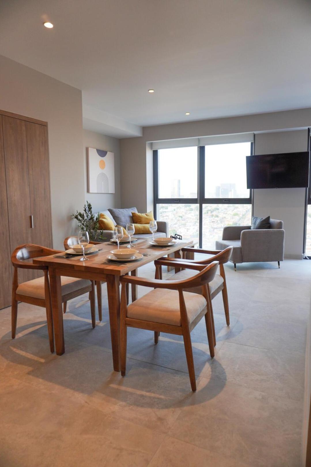 Apartamento Luxury And Comfort In Gaudalajara 10 Minutes Away From Expo *