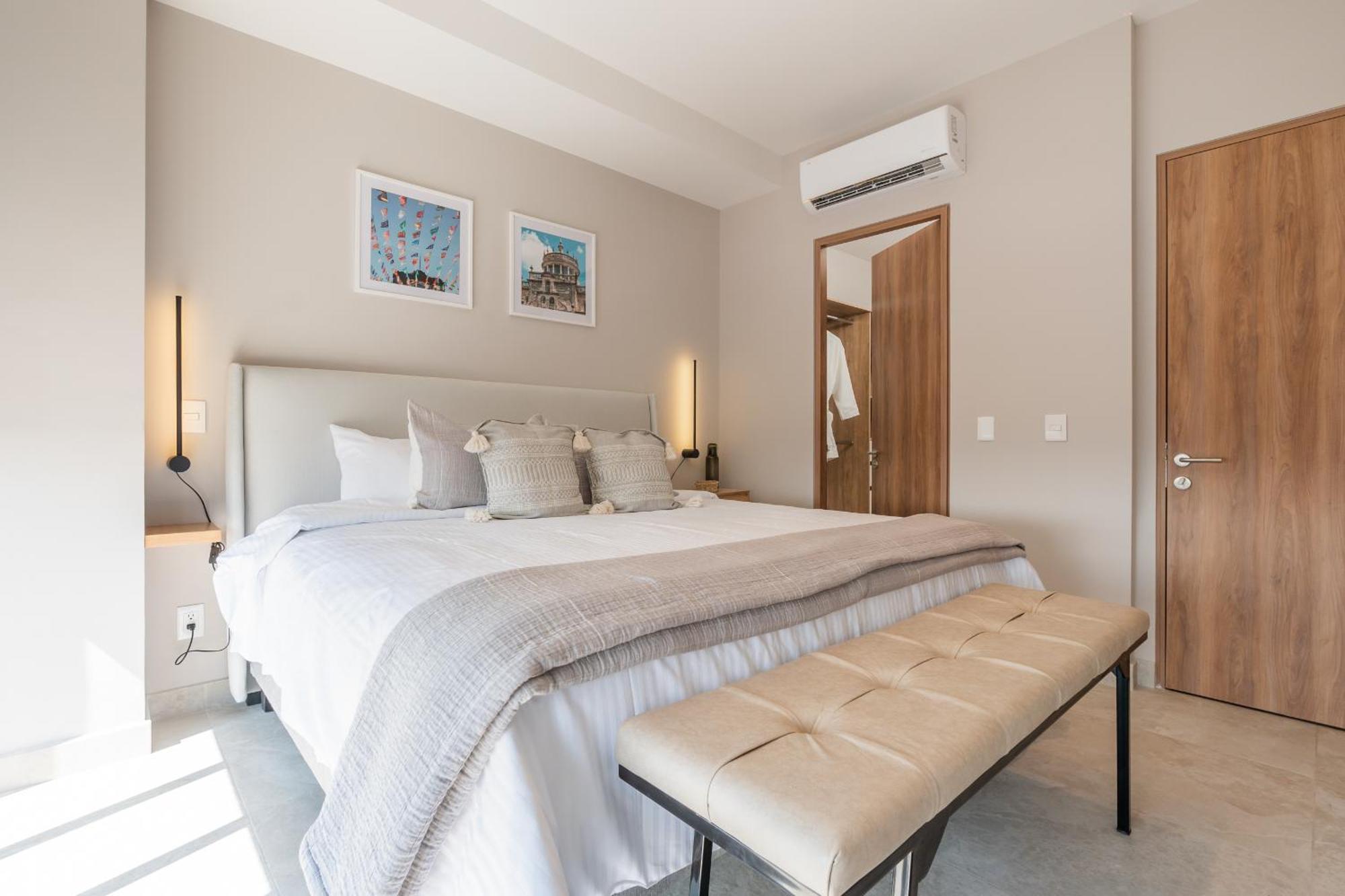Luxury And Comfort In Gaudalajara 10 Minutes Away From Expo * Guadalajara