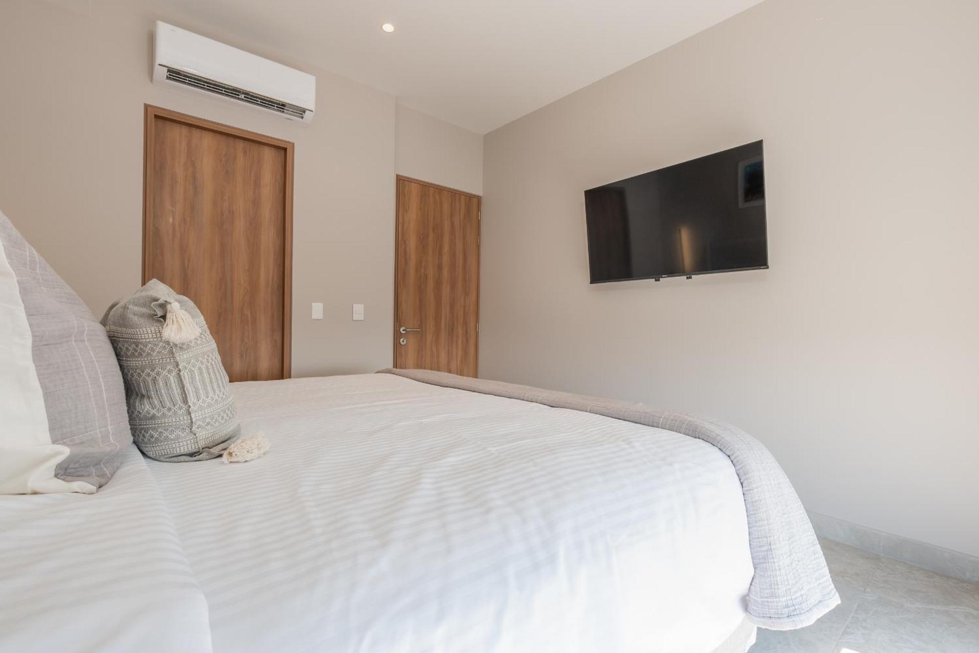 Luxury And Comfort In Gaudalajara 10 Minutes Away From Expo * Guadalajara