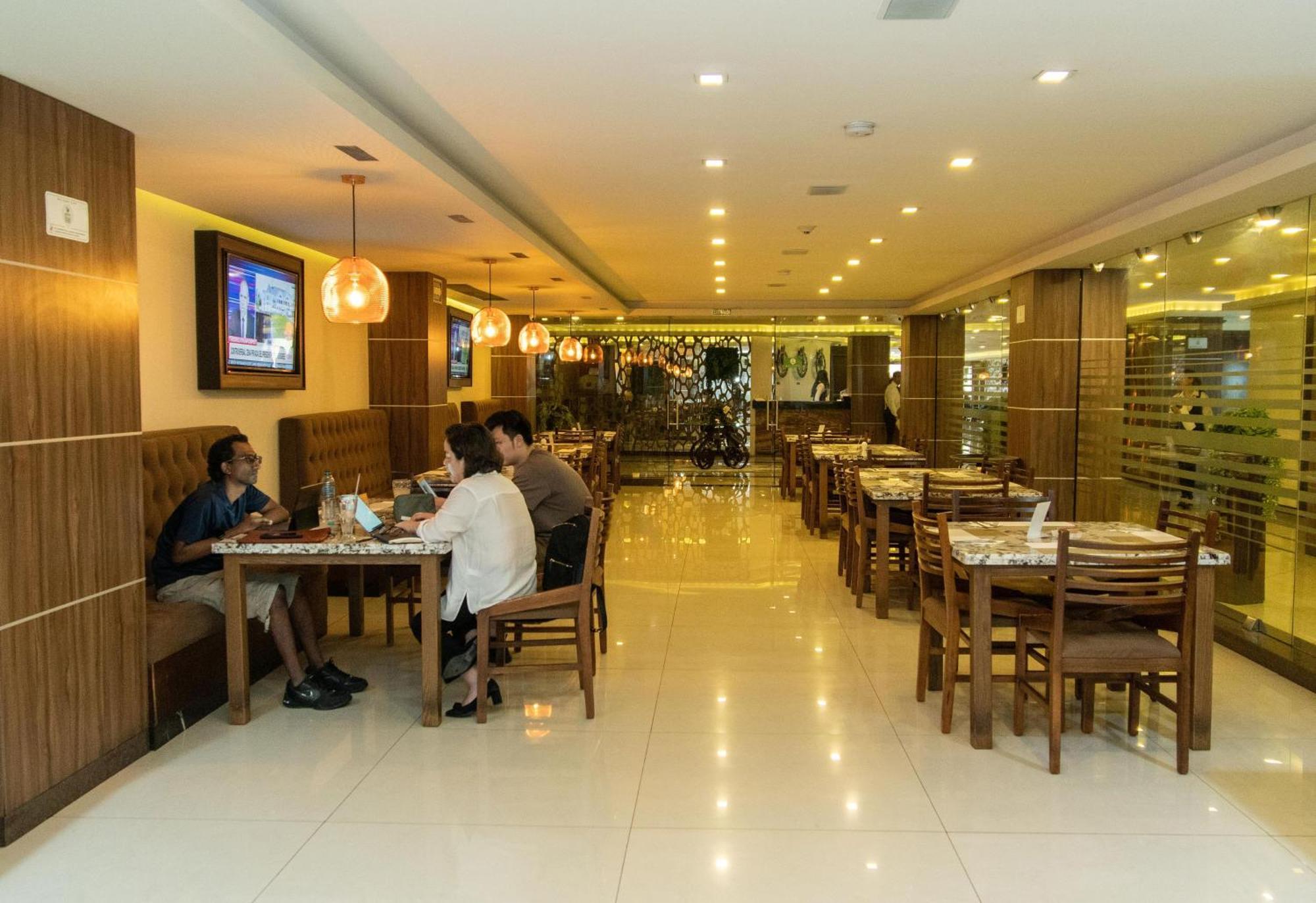 Dali Plaza Ejecutivo Hotel Guadalajara