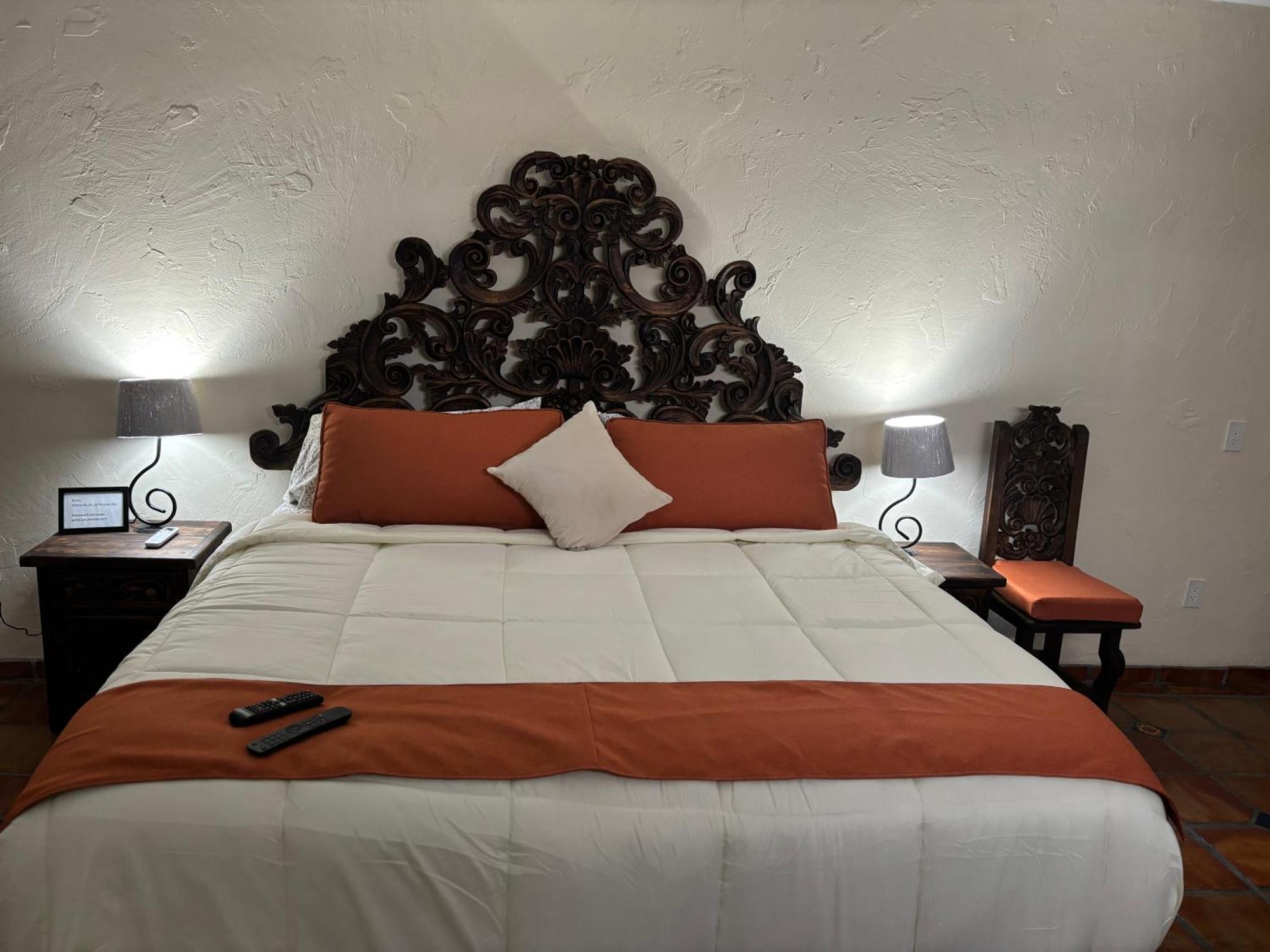 Colobri Inn *