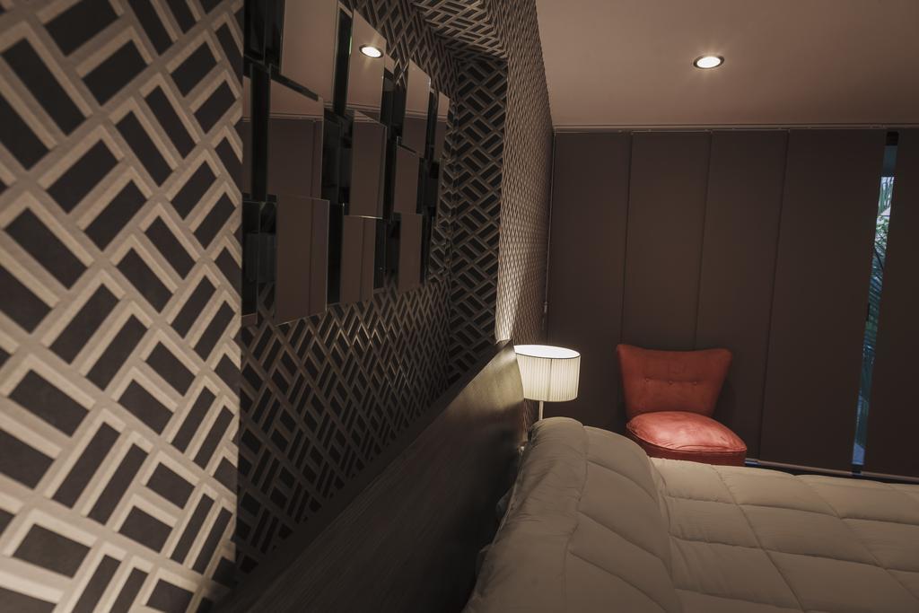 Hotel Platino Expo 4*