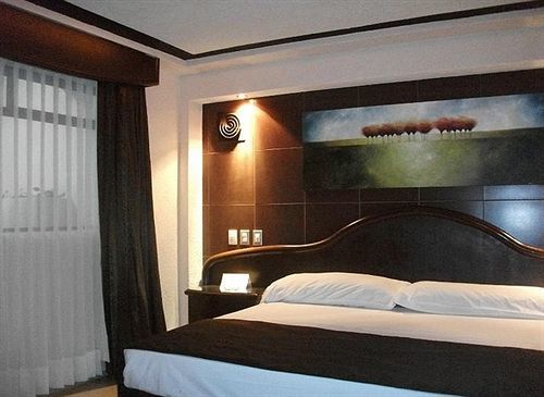 Emperador Centro Y Remodelado Hotel 3*