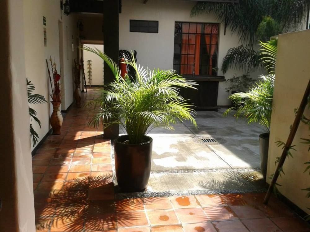 Hotel Punto 2*