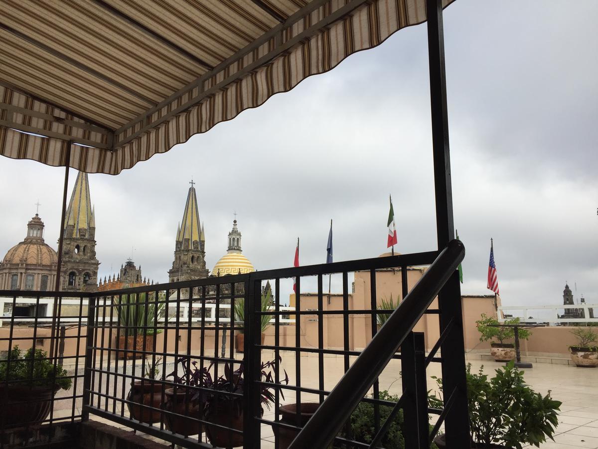 Hotel Plaza Liberaci\u00f3n 3*