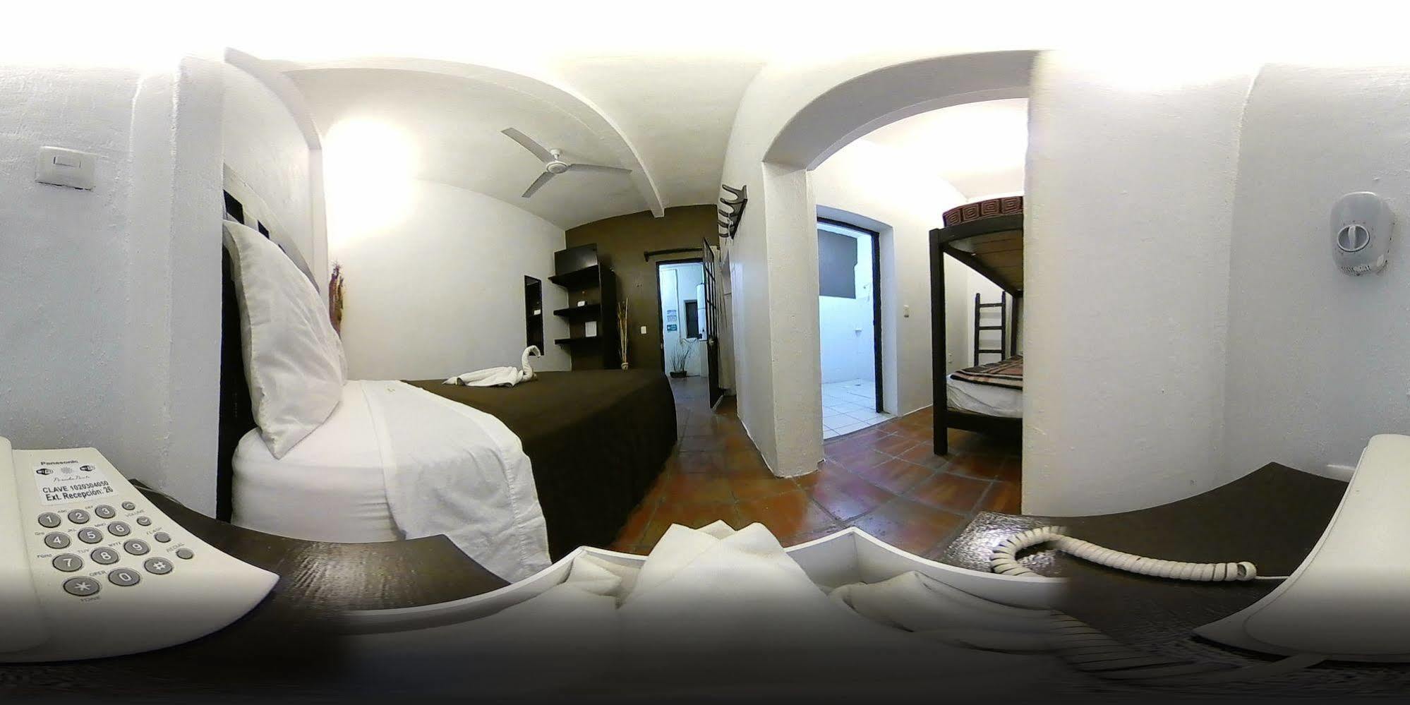 Punto Hotel 2*