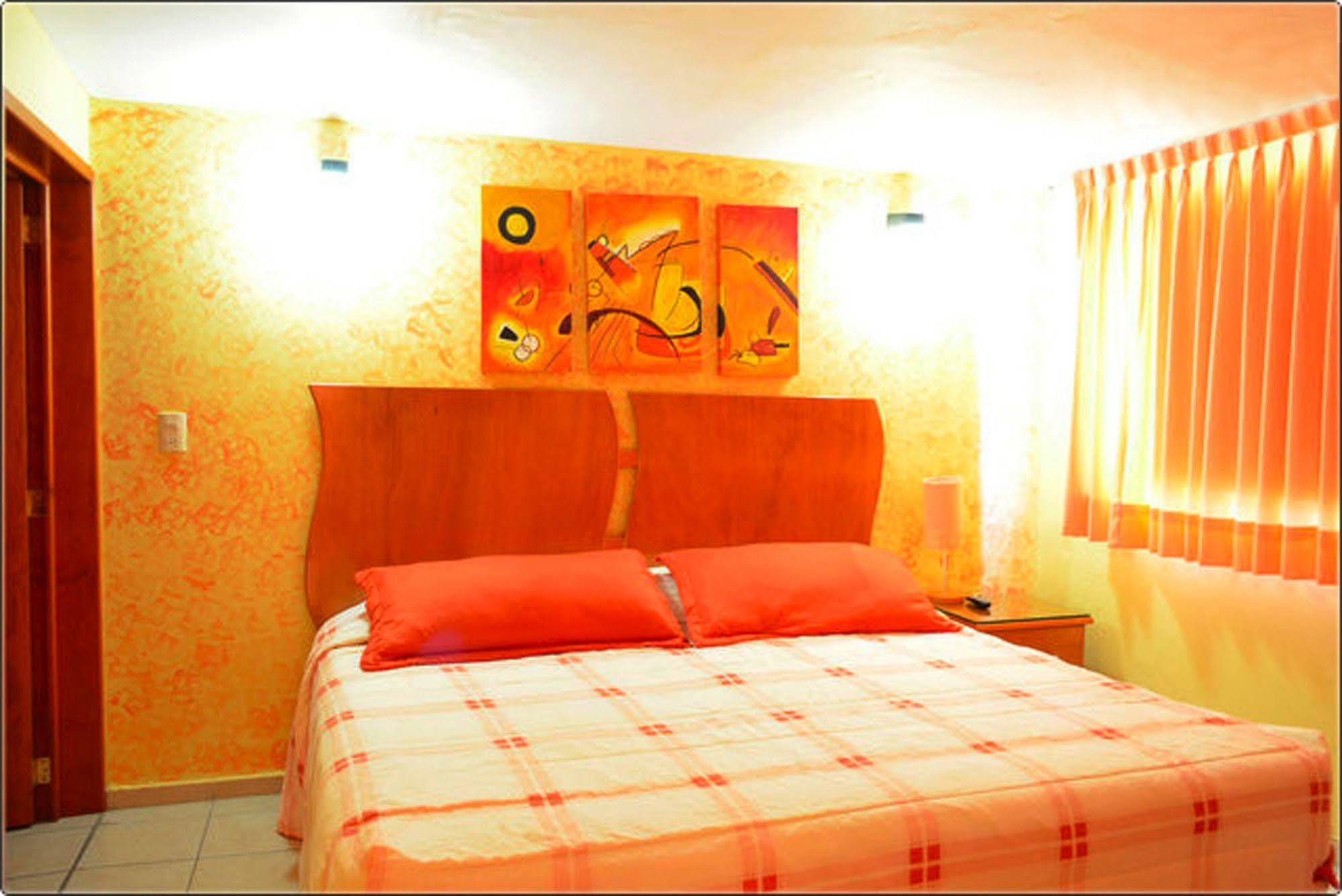 Residencia Los Angeles Bed and breakfast